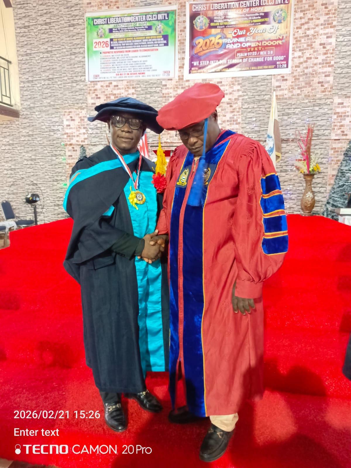 Graduates & Faculty